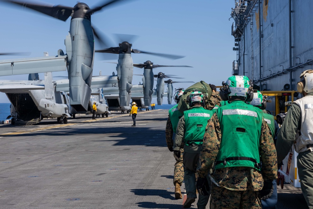 24th MEU Embarks Wasp