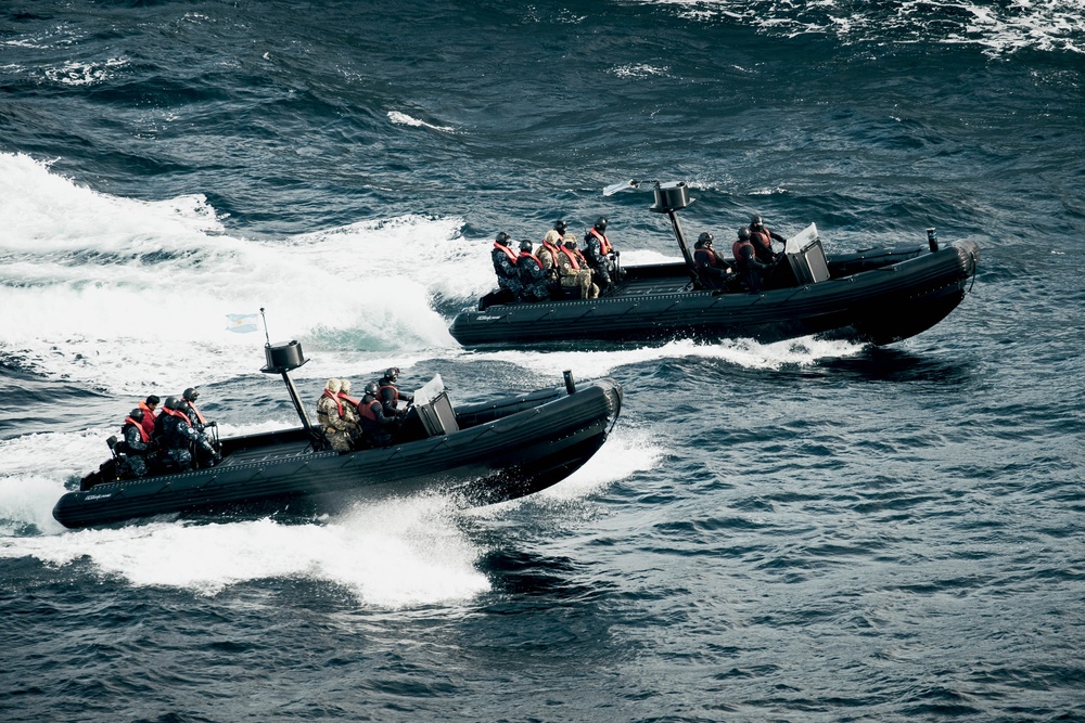 U.S. Navy Conducts VBSS Drills with Argentine Navy