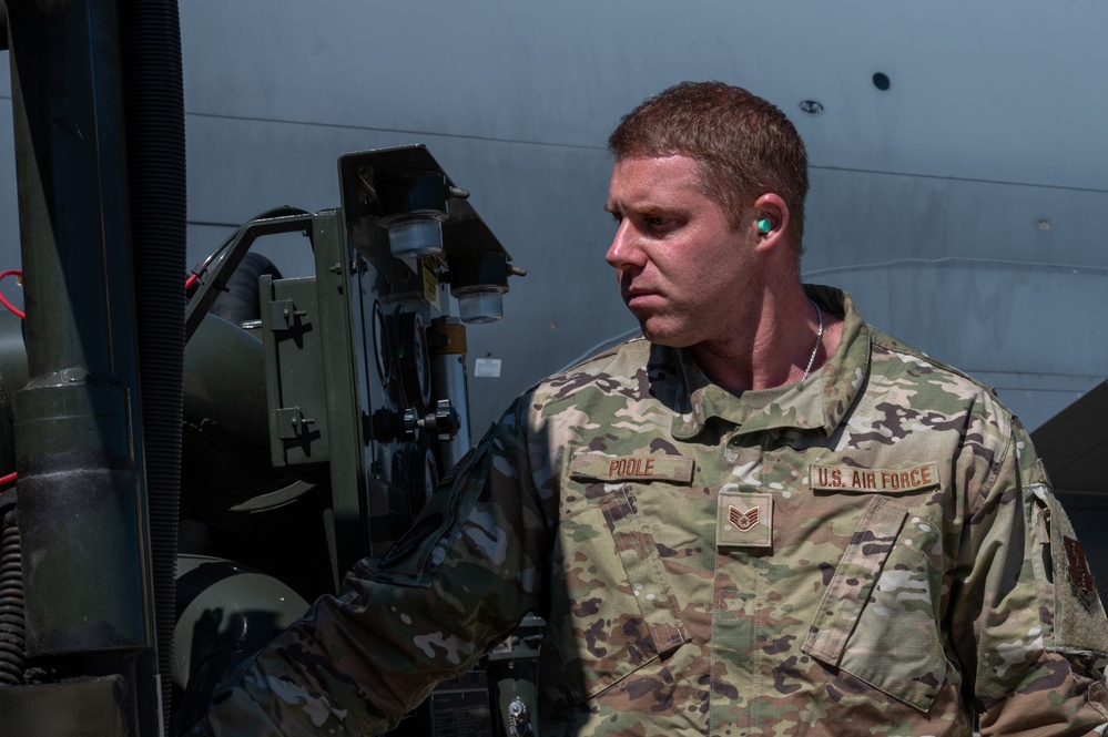 157TH ARW POL FUELING THE FIGHT