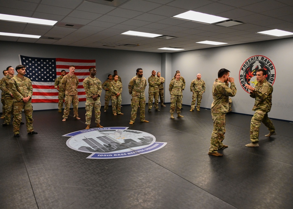 Defenders Train With Jiu-Jitsu Legend