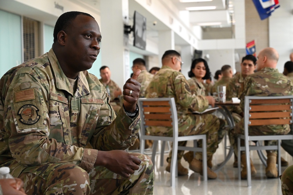 433rd Airlift Wing Chiefs' Group Hosts Speed Mentoring Event for Airmen
