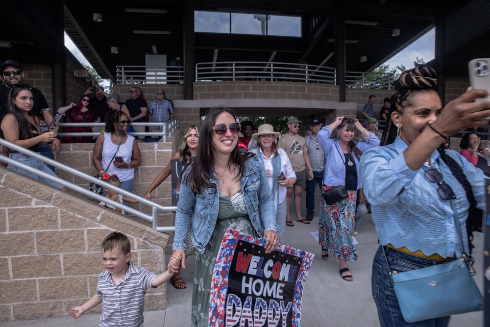 Fort Stewart 2nd Brigade Soldiers reunite with Families