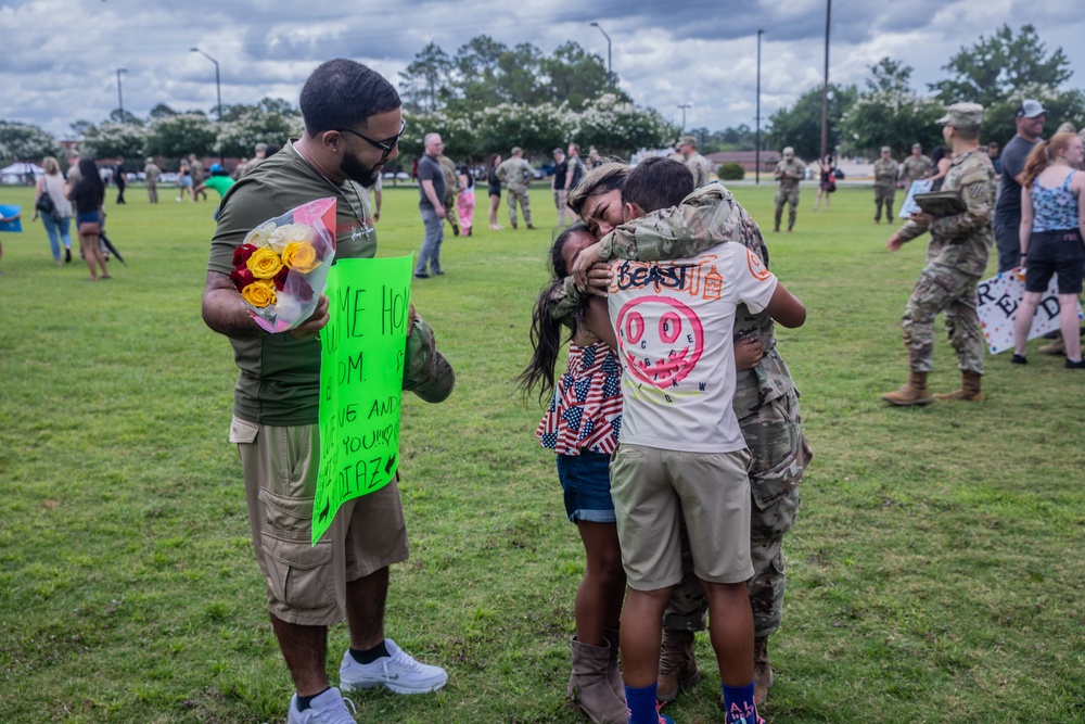 Fort Stewart 2nd Brigade Soldiers reunite with Families