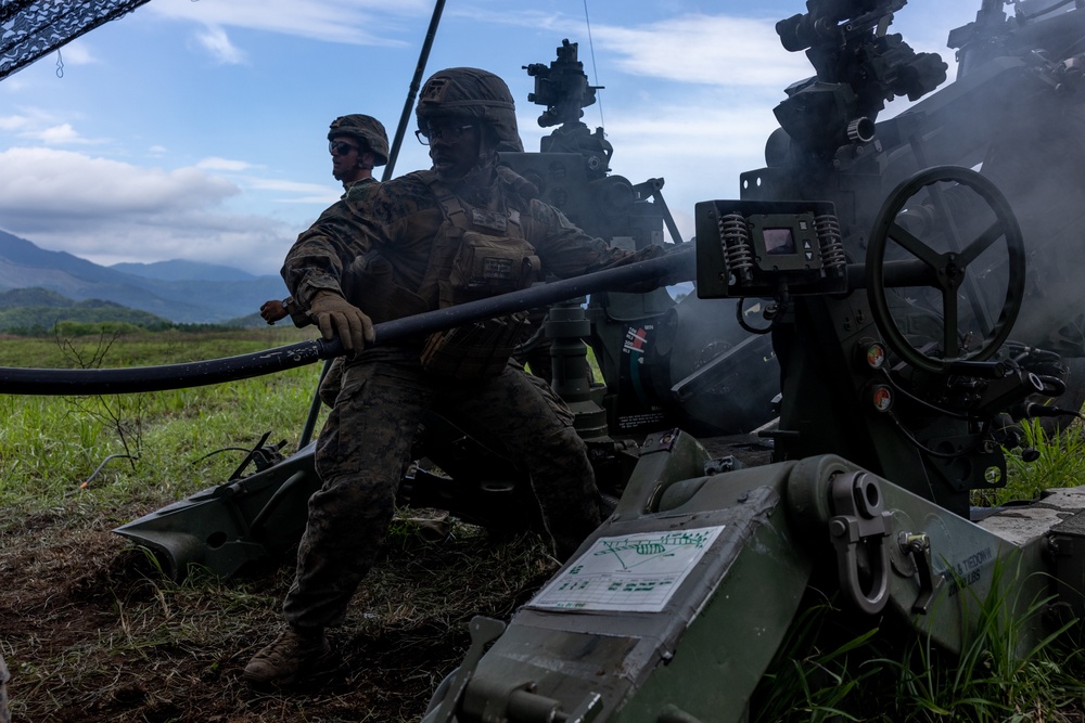  3/12 fires M777 during ARTP 24.1