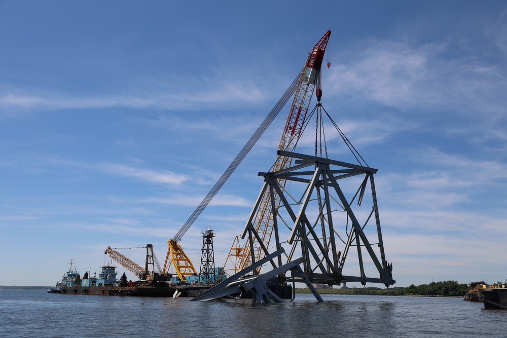 Unified Command nears complete restoration of Baltimore's federal channel