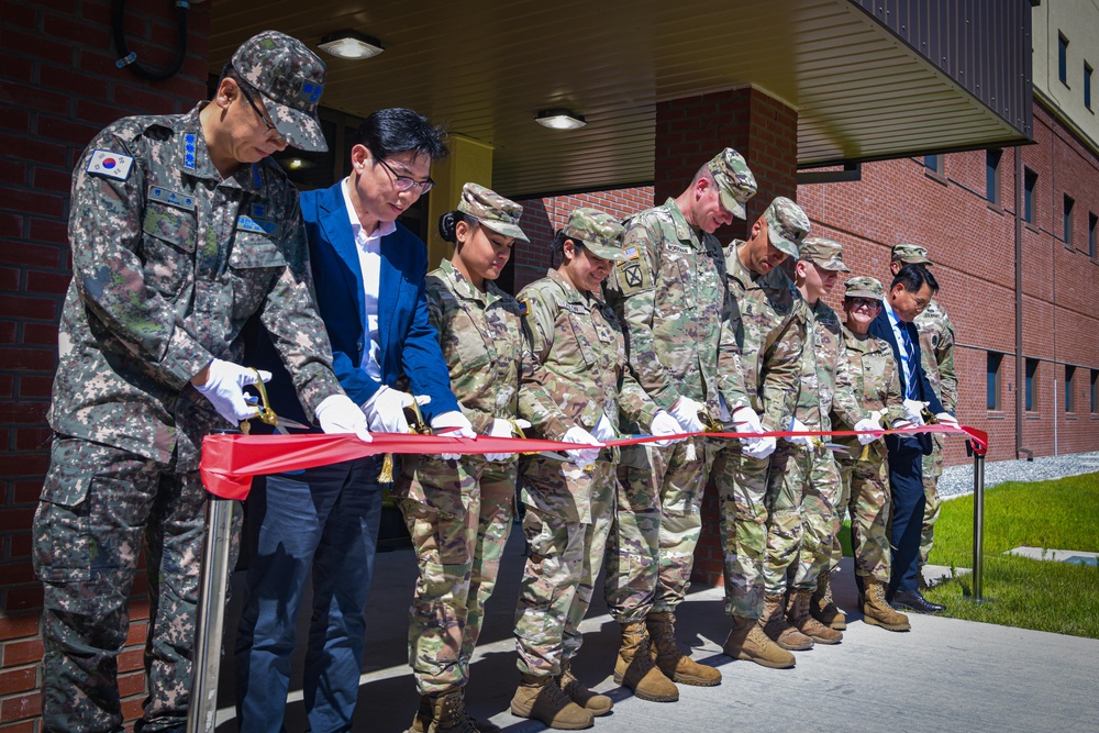 Ribbon Cutting Ceremony for Unaccompanied Personnel Housing