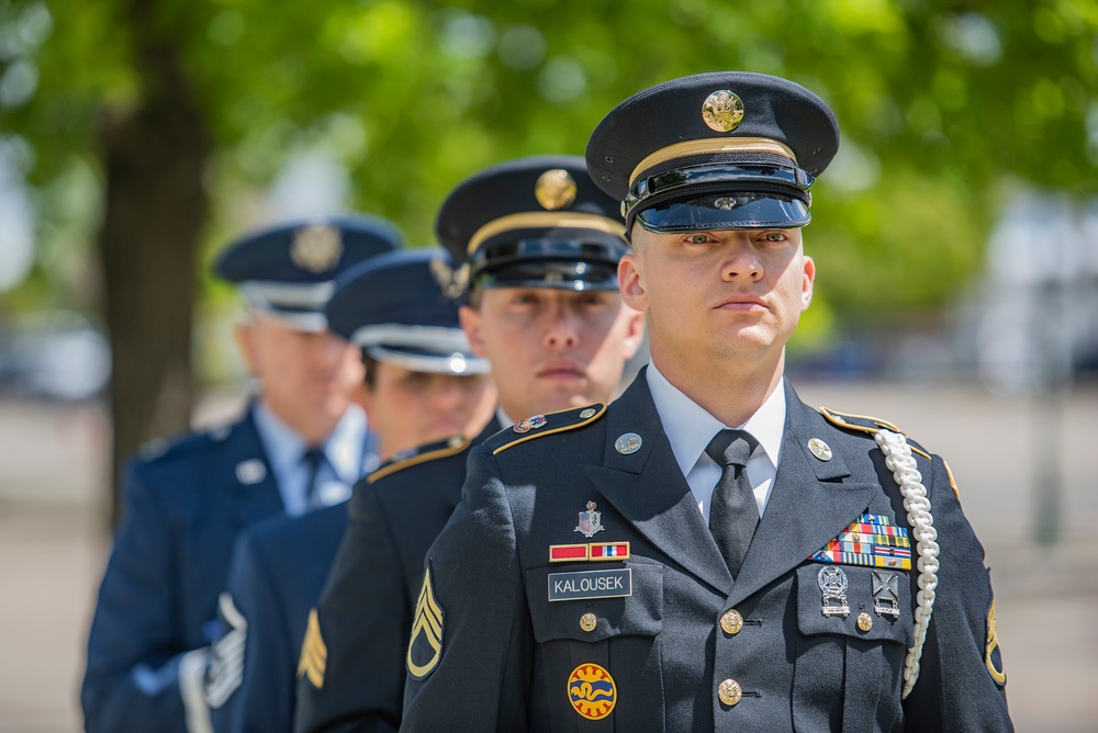 Idaho National Guard honors the fallen during Memorial Day ceremony