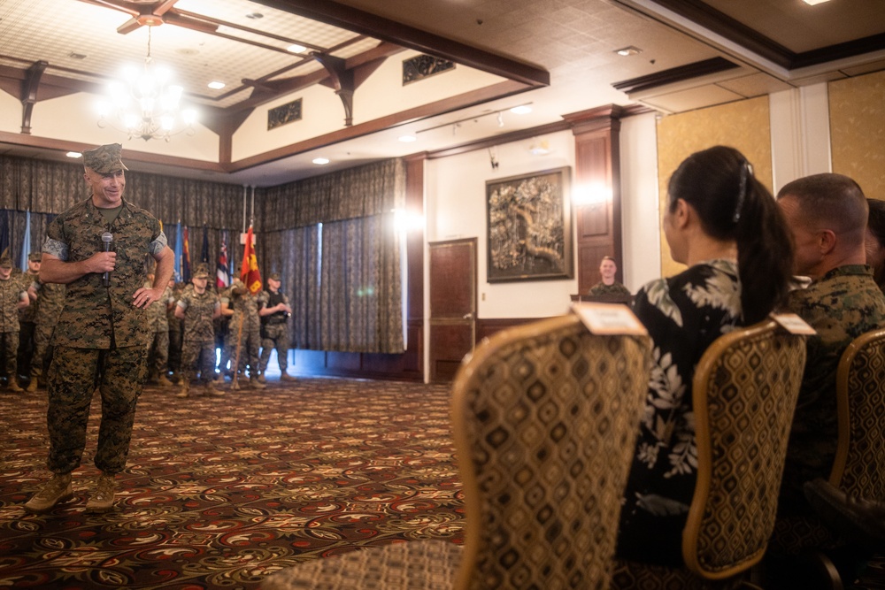 Headquarters and Support Battalion Change of Command | MCIPAC