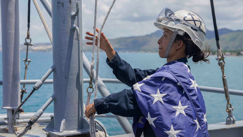 240603 - USS Harpers Ferry Departs Cebu
