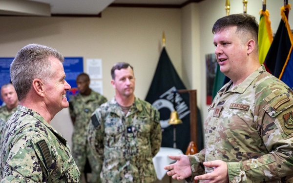 CDRUSINDOPACOM meets with U.S. service members while in Singapore