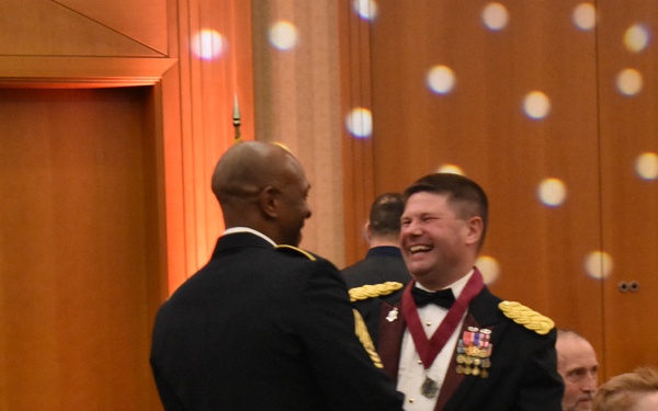Environmental Science officer receives Order of Military Medical Merit