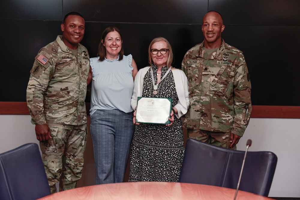 Lt. Col. Jermon Tillman PCS award ceremony