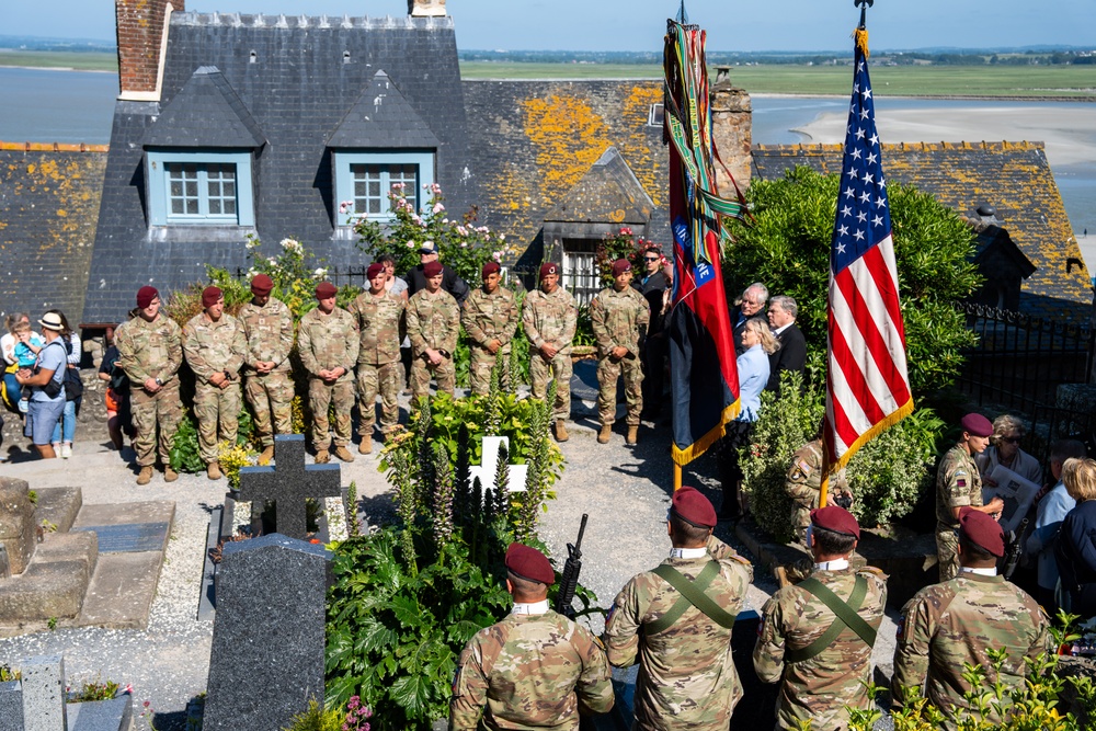 U.S. Military Personnel visit Le Mont Saint-Michel