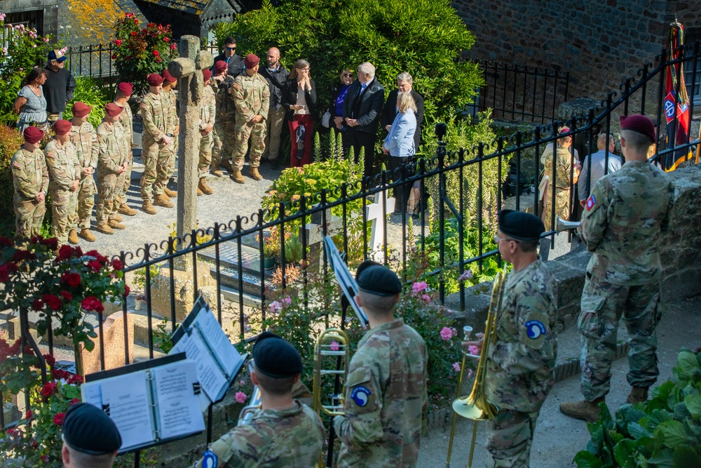 Mont Saint Michel Ceremony