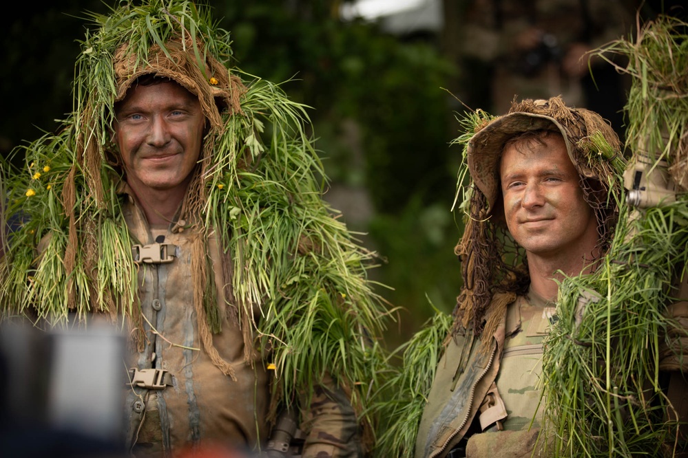 D-Day demonstrations at Mont Saint-Michel