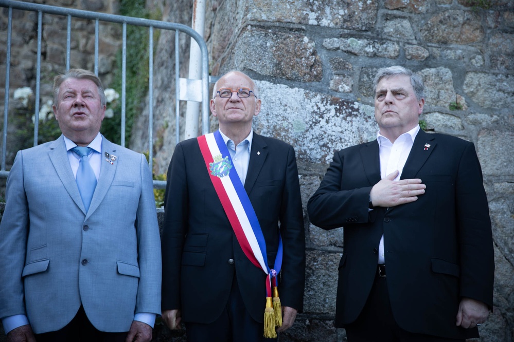 D-Day demonstrations at Mont Saint-Michel