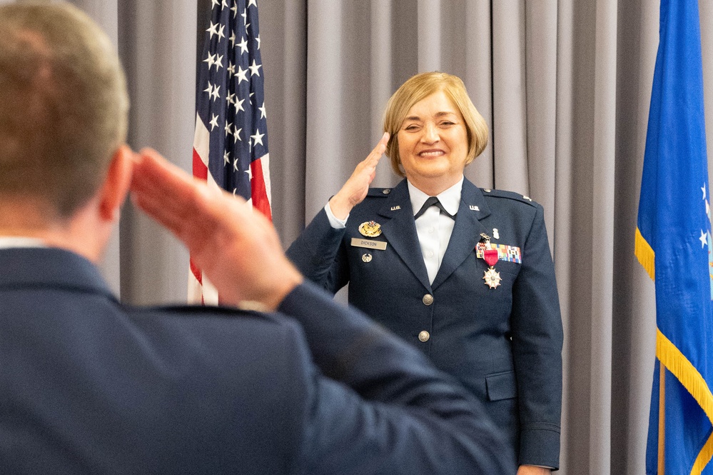 Elder Takes Command of the 436th MDG