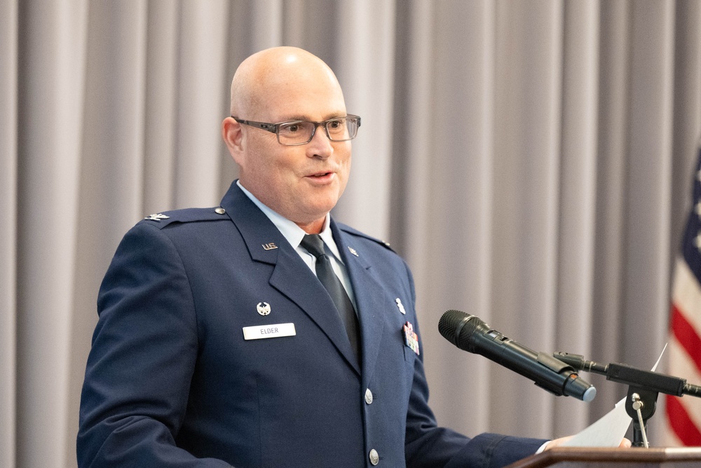 Elder Takes Command of the 436th MDG