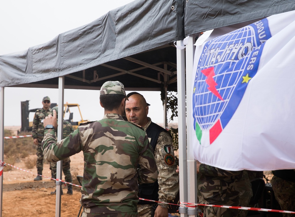 Italian Joint Force Headquarters simulates non-combatant evacuation operations at African Lion