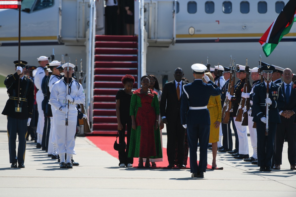 Kenyan President arrives at Joint Base Andrews for diplomatic visit