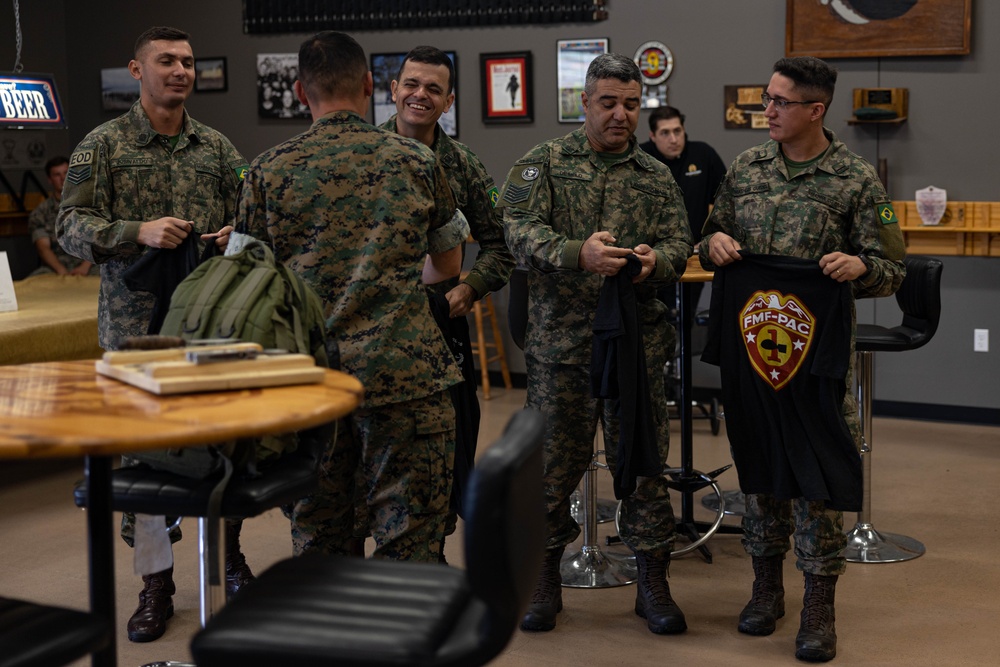 EOD Company participates and exchanges gifts with Brazilian Marines after a Subject Matter Expert Exchange