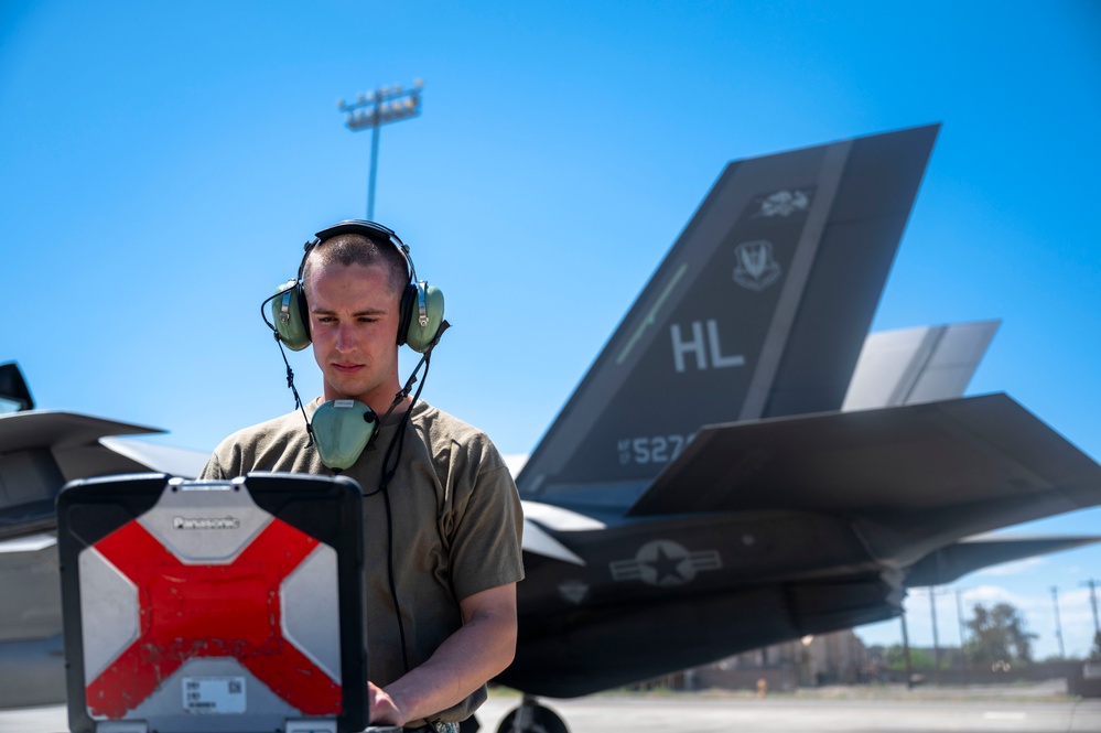 Reservists, Multi-Capable Airmen demonstrate Agile Combat Employment abilities during exercise