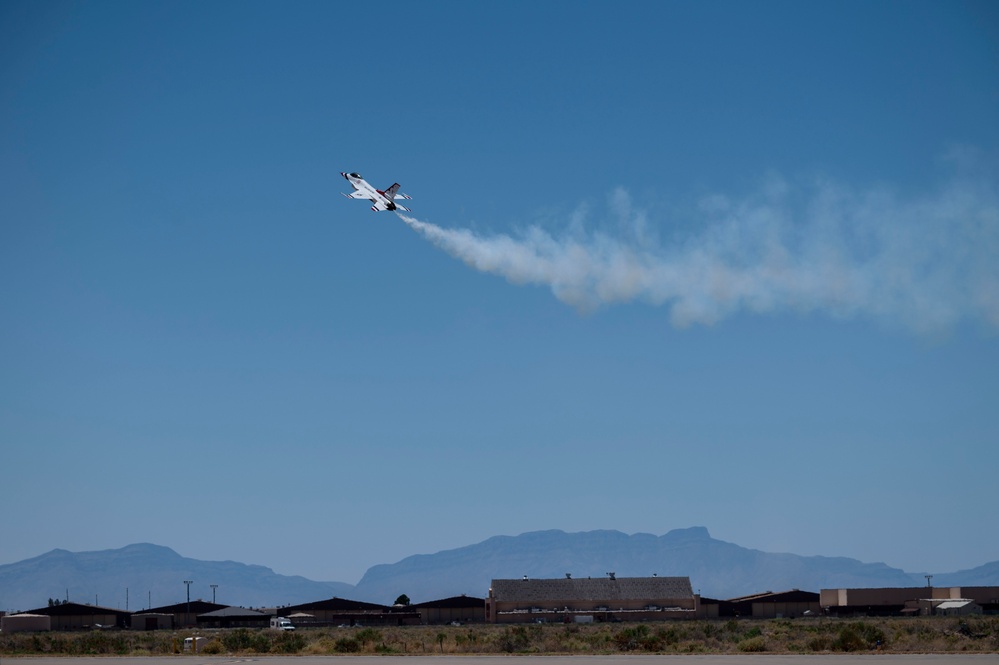 The Thunderbirds perform at the 2024 Legacy of Liberty Airshow