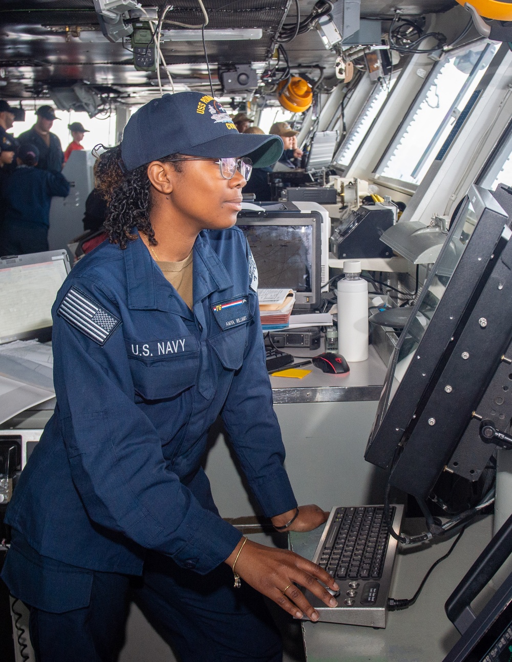 USS Ronald Reagan (CVN 76) Sailors stand  watch in the pilot house