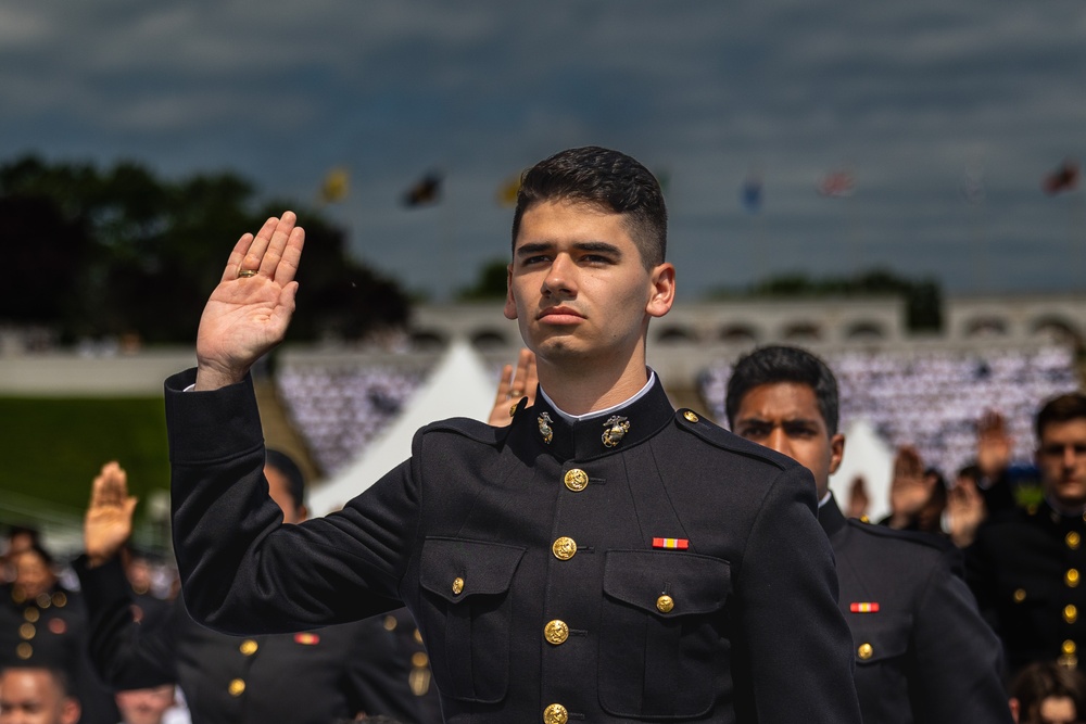 39th Commandant, Gen. Smith, Speaks at Naval Academy Graduation