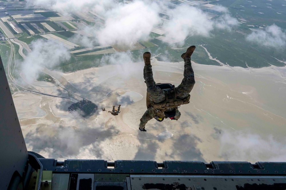 Commemorative Jump for DDay 80