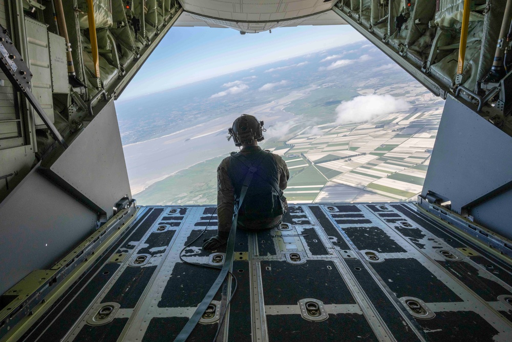 Commemorative Jump for DDay 80