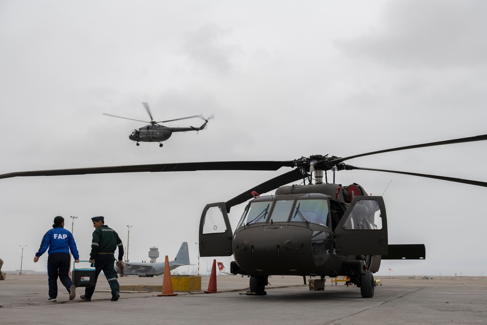 RS24: 1st Battalion / 150th Aviation Regiment prepares UH-60M Black Hawk for operations