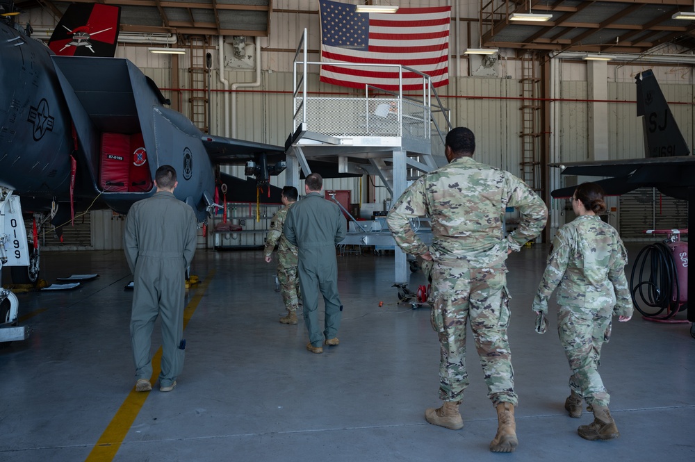 15th Air Force leadership visits SJAFB