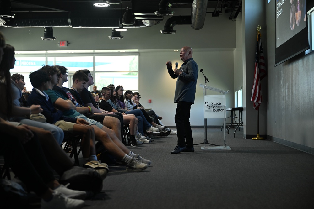 STEMLiner IV takes students out of this world