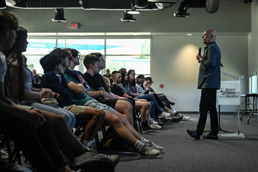 STEMLiner IV takes students out of this world