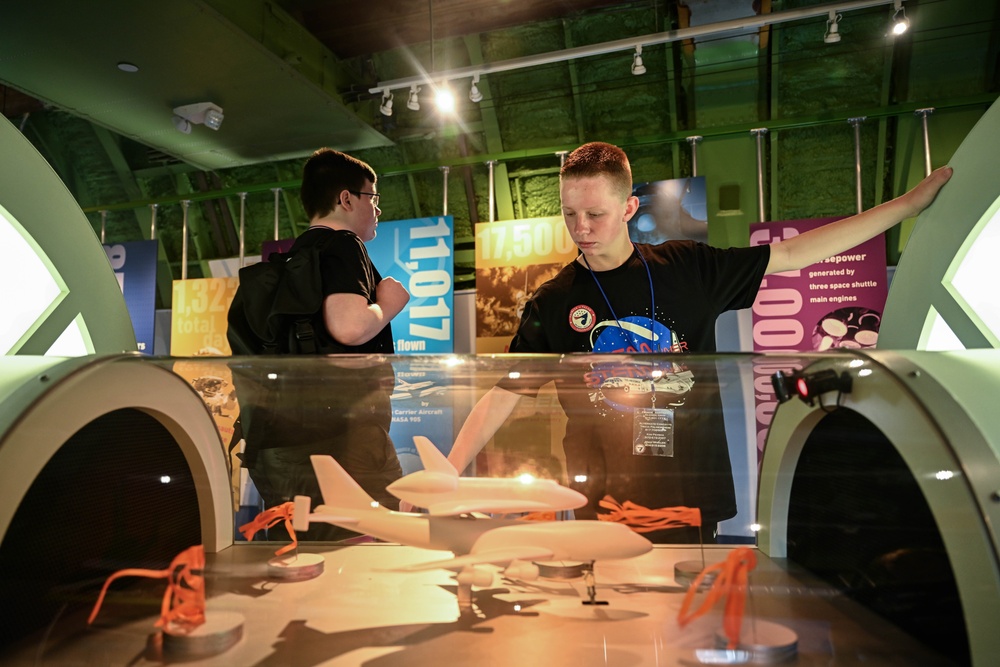 STEMLiner IV takes students out of this world