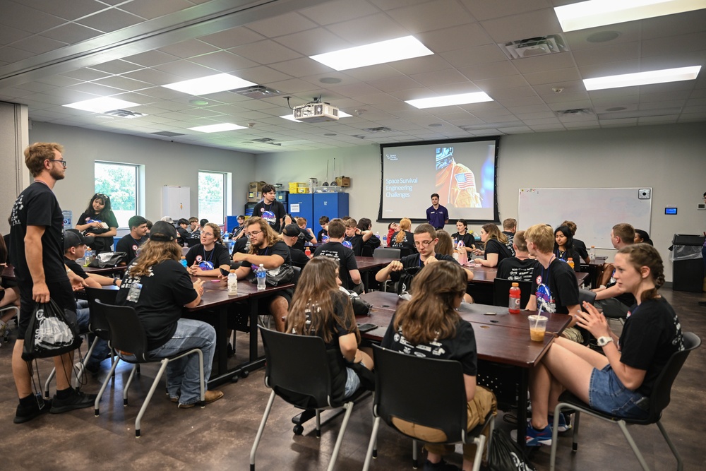 STEMLiner IV takes students out of this world