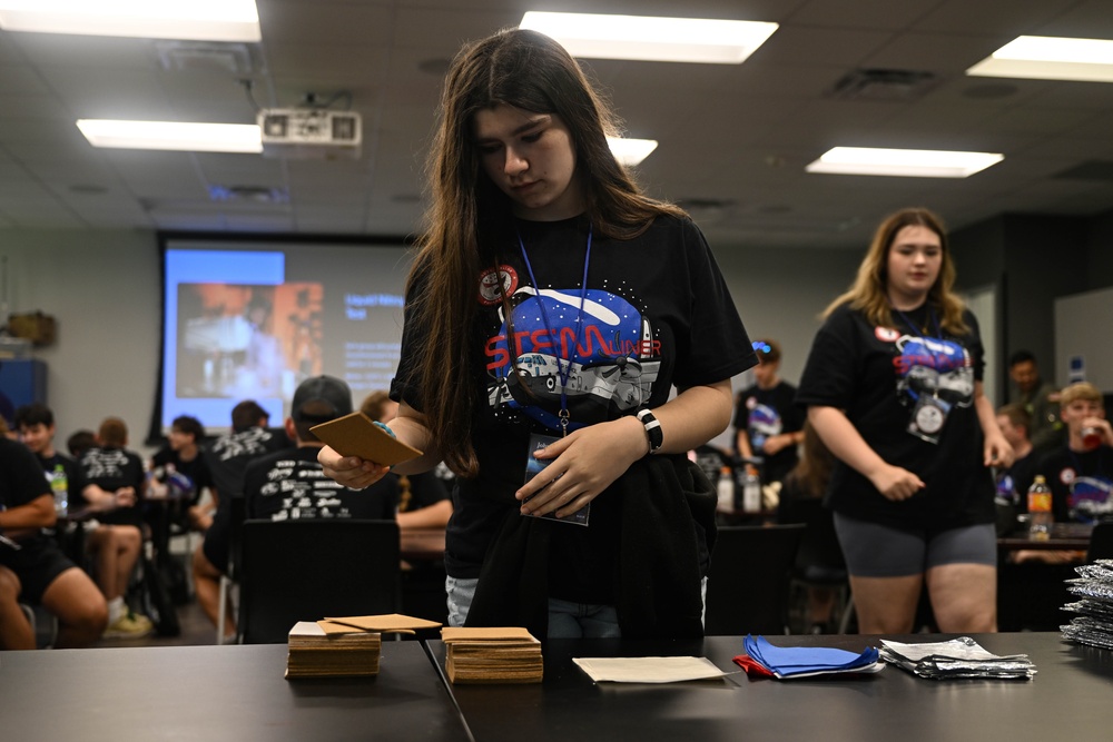 STEMLiner IV takes students out of this world
