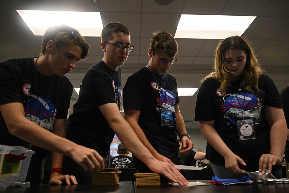 STEMLiner IV takes students out of this world