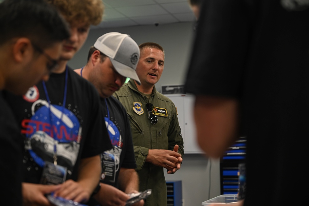 STEMLiner IV takes students out of this world