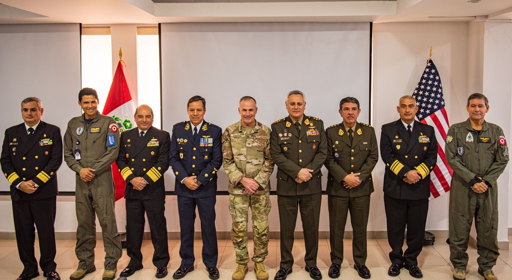 RS24: Peruvian Armed Forces leaders visit during morning CUB