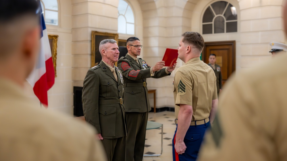 Commandant, Gen. Smith, Visits U.S. Embassy, France