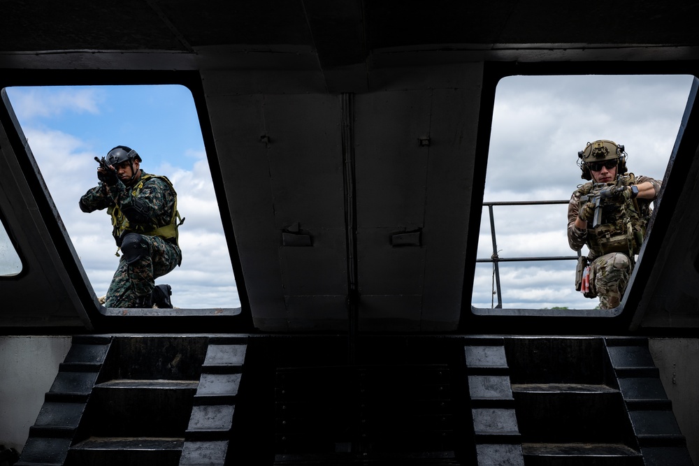 US, Peruvian Coast Guard conduct vessel boarding training during Resolute Sentinel 2024