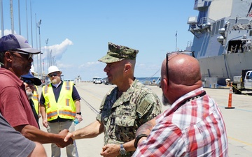 Vice Chief of Naval Operations visits Naval Weapons Station Yorktown