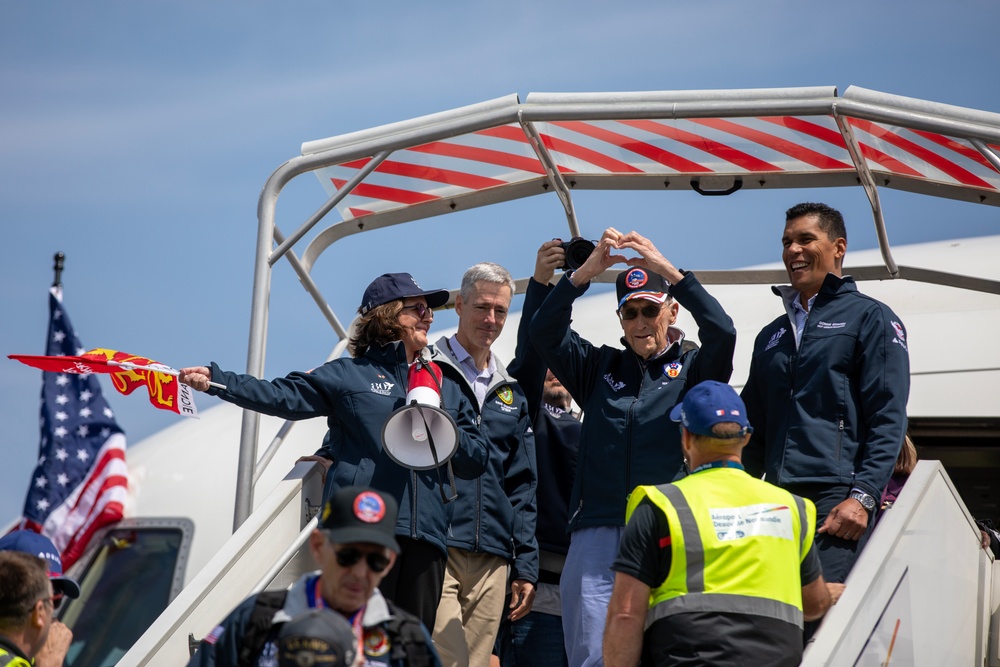 Arrival of WWII veterans in Normandy