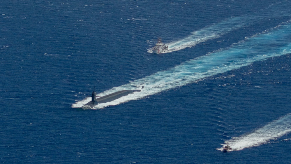 USS Louisiana (SSBN 743) (Gold Crew) Arrives to Naval Base Guam