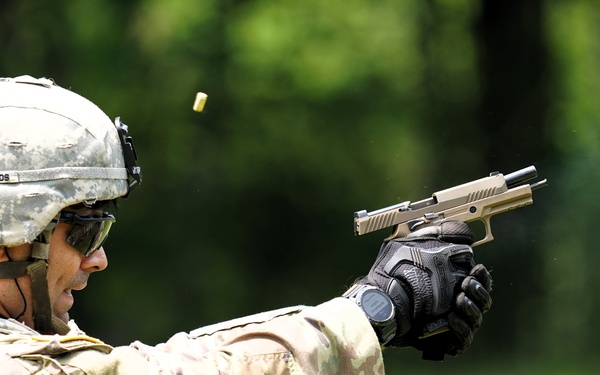 Army Contracting Command Conducts their Best Warrior Competition