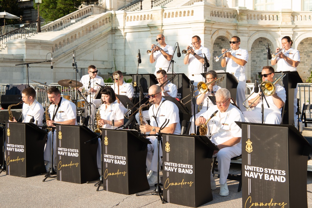 US Navy Band Commodores Capitol Steps Concert