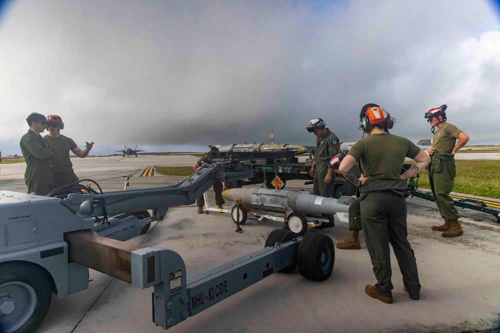 Locked and loaded; VMFA-121 conducts ordnance operations in Guam