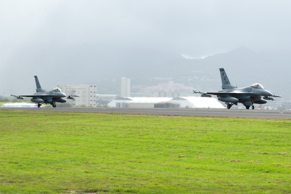 New Jersey Fighting Falcons join Hawaiian Raptors as Sentry Aloha 24-2 kicks off